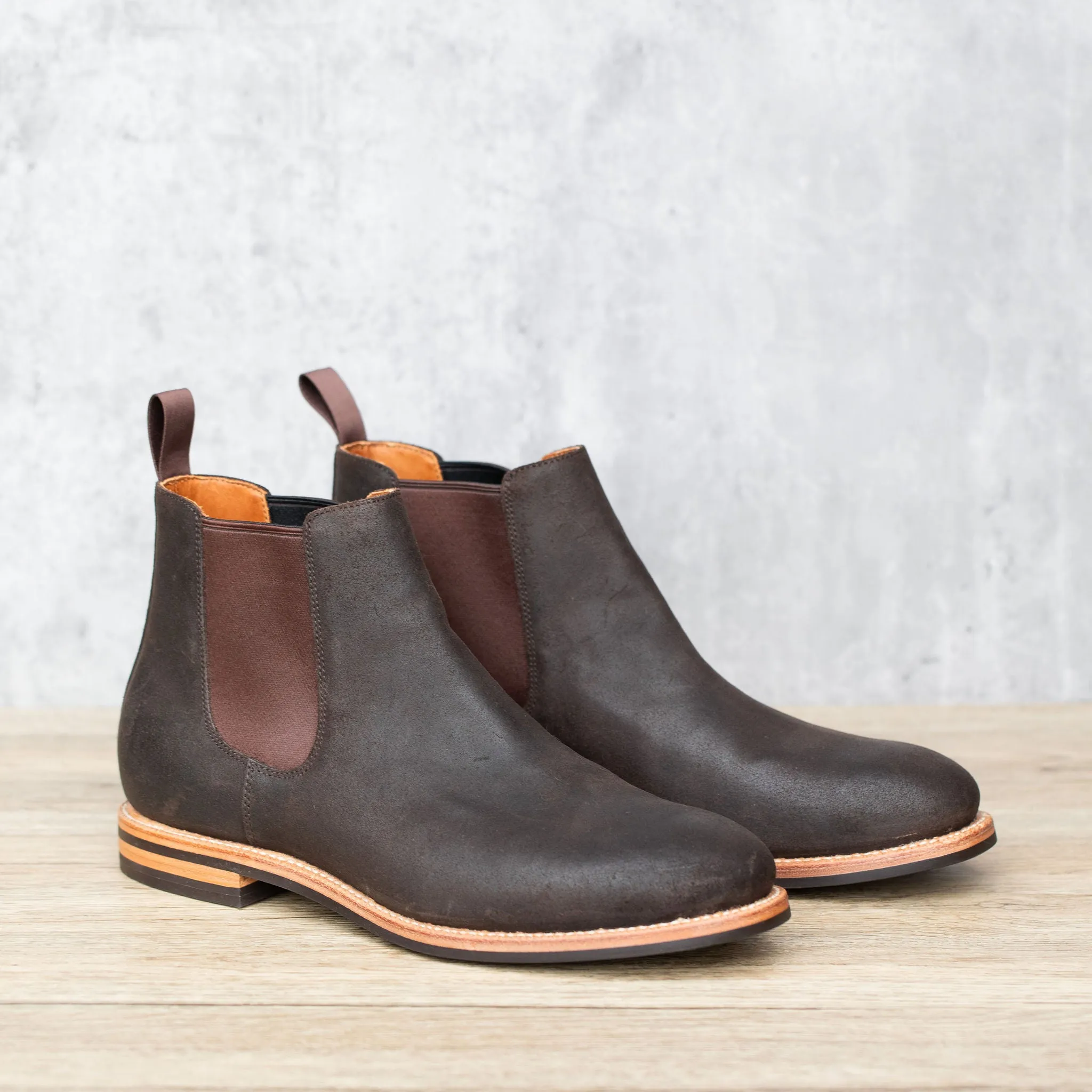 Chelsea Boot - Earth Waxed Commander