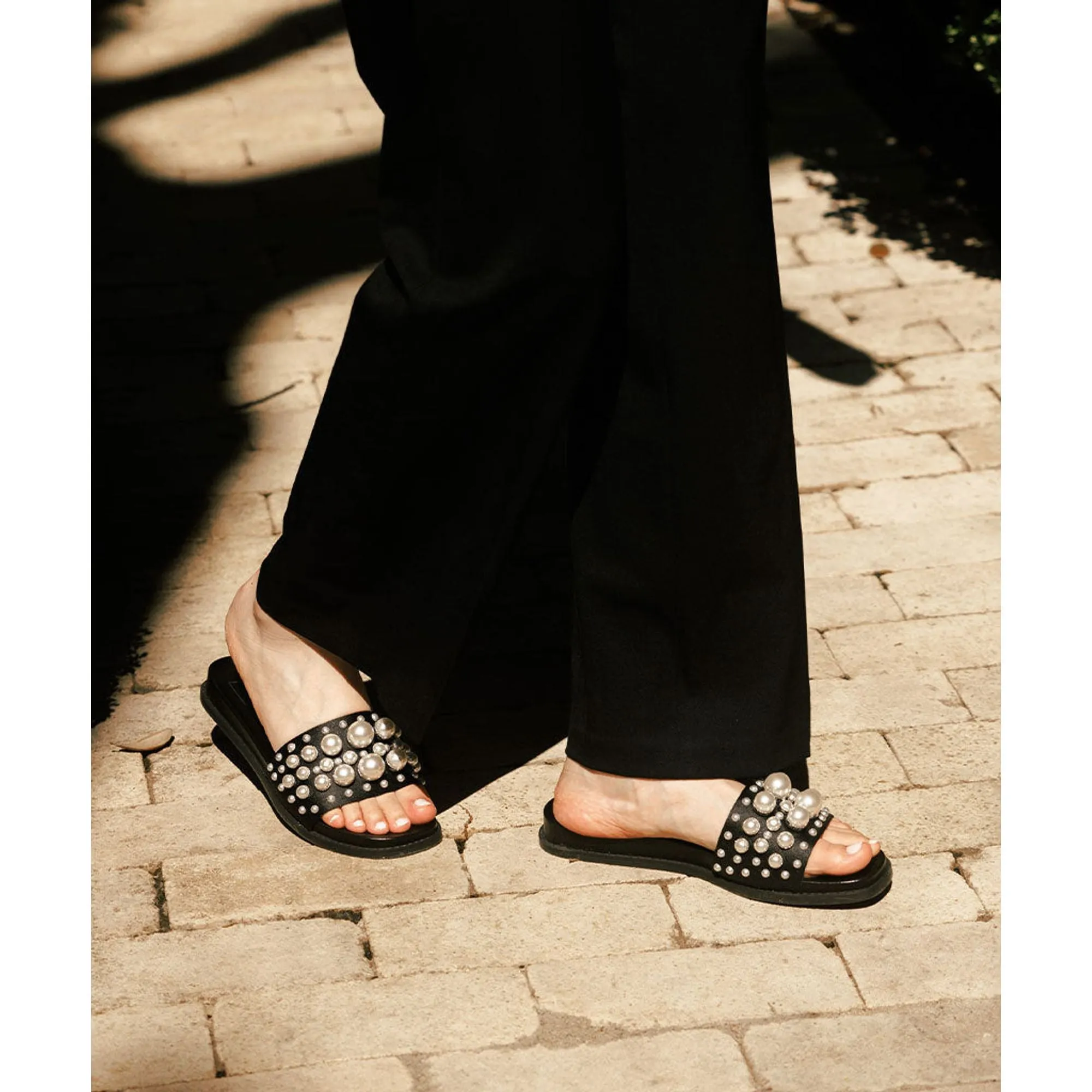 Gabbi Pearl Sandals Black Pearls