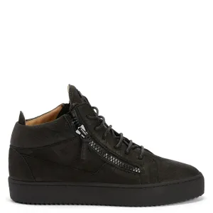 Giuseppe Zanotti Kriss