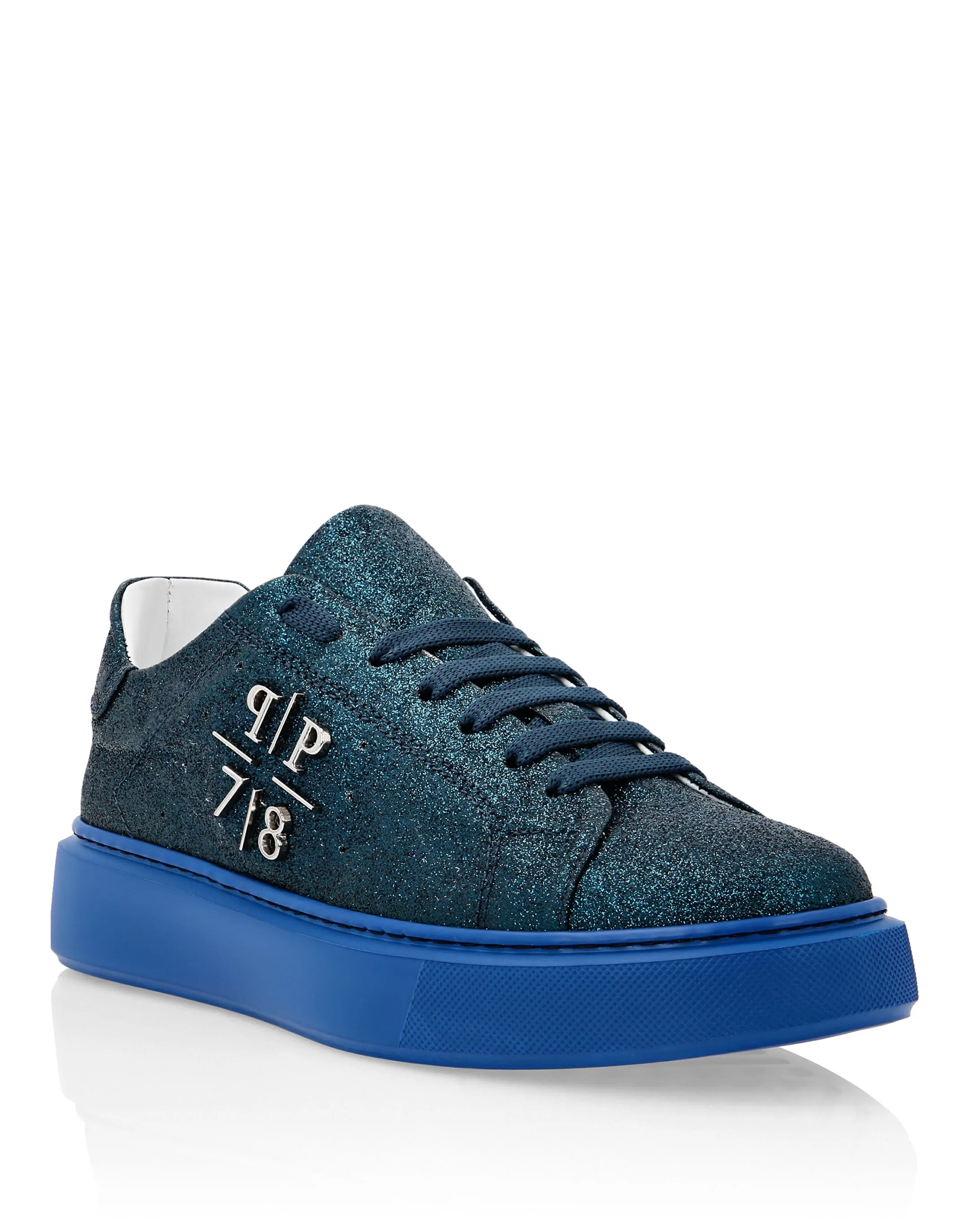 Lo-Top Sneakers
