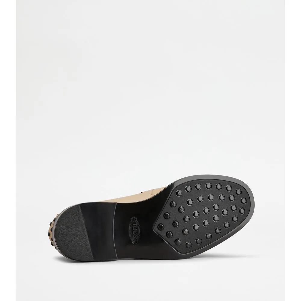 Loafers in Leather