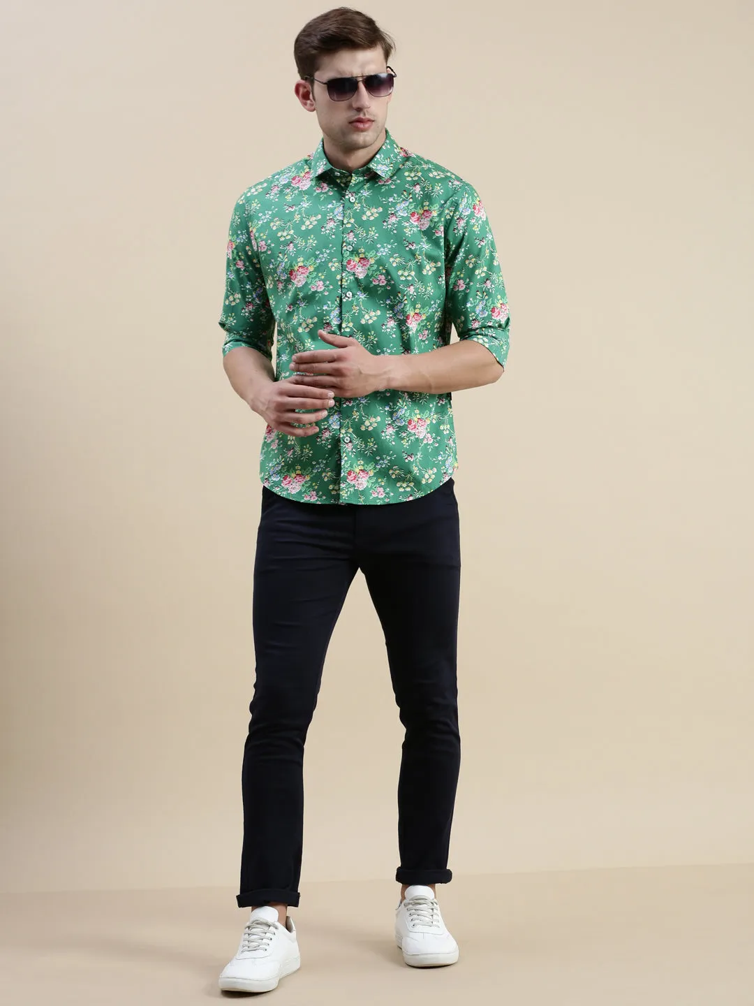 Men Green Floral Printed Standard Slim Fit Cotton Casual Shirt