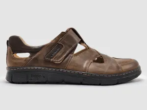Men's Everyday Closed-Toe Leather Sandals In Brown