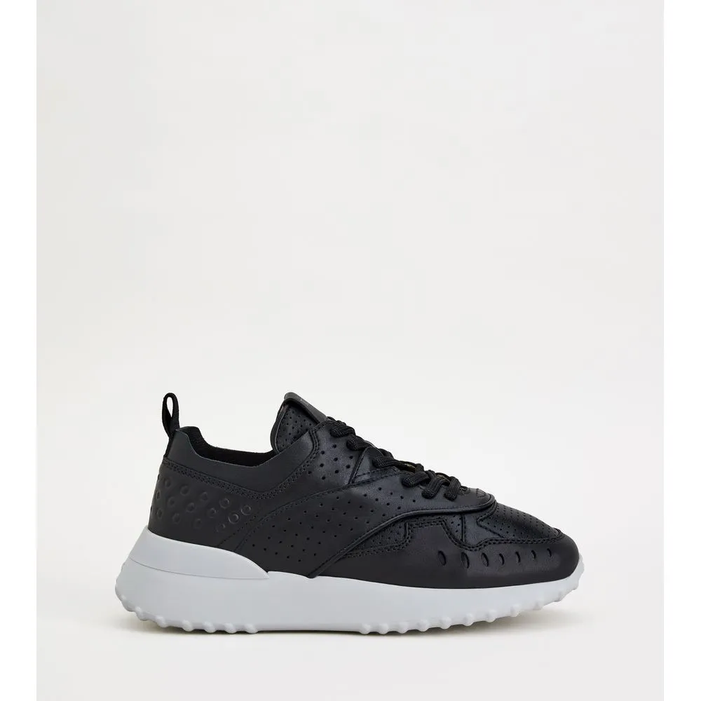 Sneakers in Leather