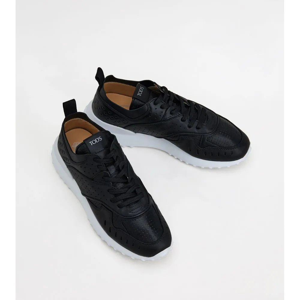 Sneakers in Leather