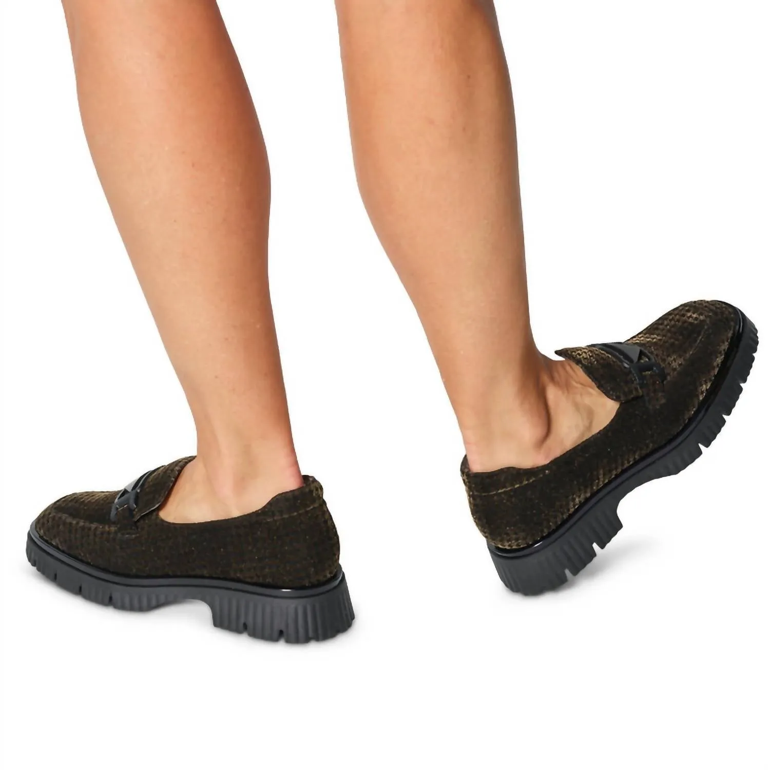 Varena Women's Loafer In Black