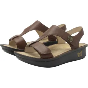 Women�M�� Kerri Sandals In Clay