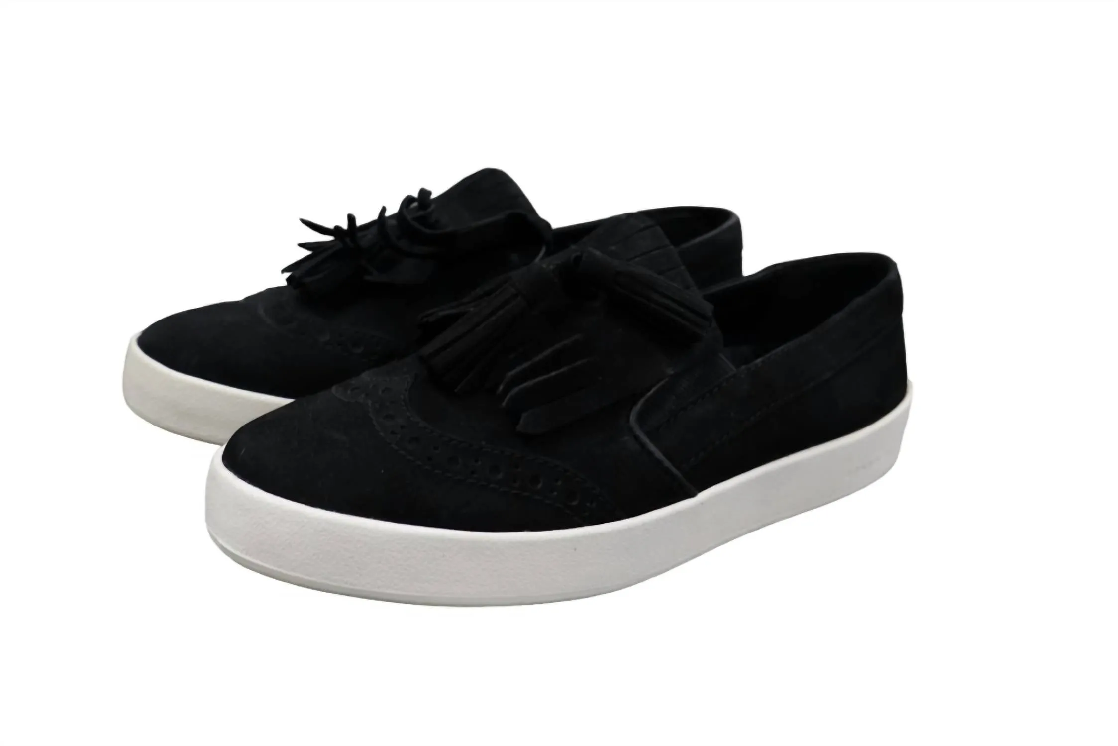 Womens Grandpro Spectator Kiltie Sneaker In Black Nubuck/white