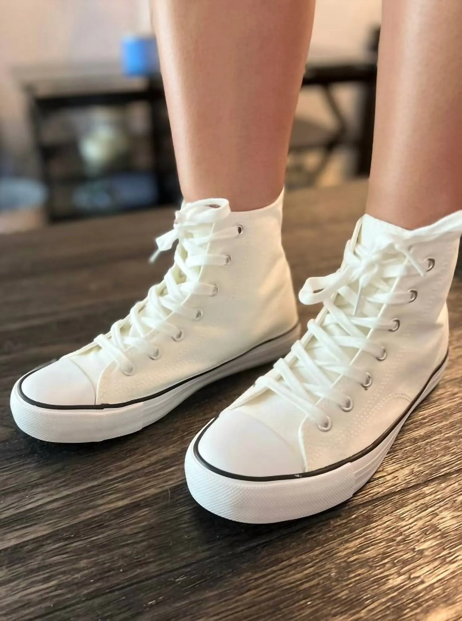 Women's Star 24 Hi-Top Sneakers In White