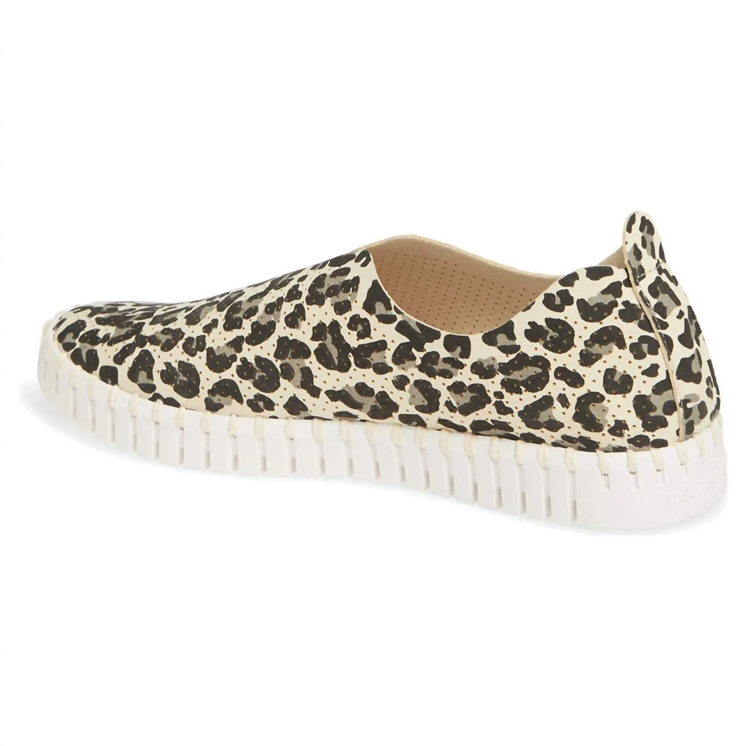 Womens Tulip 139 Leo Flats Shoe In Milk Creme