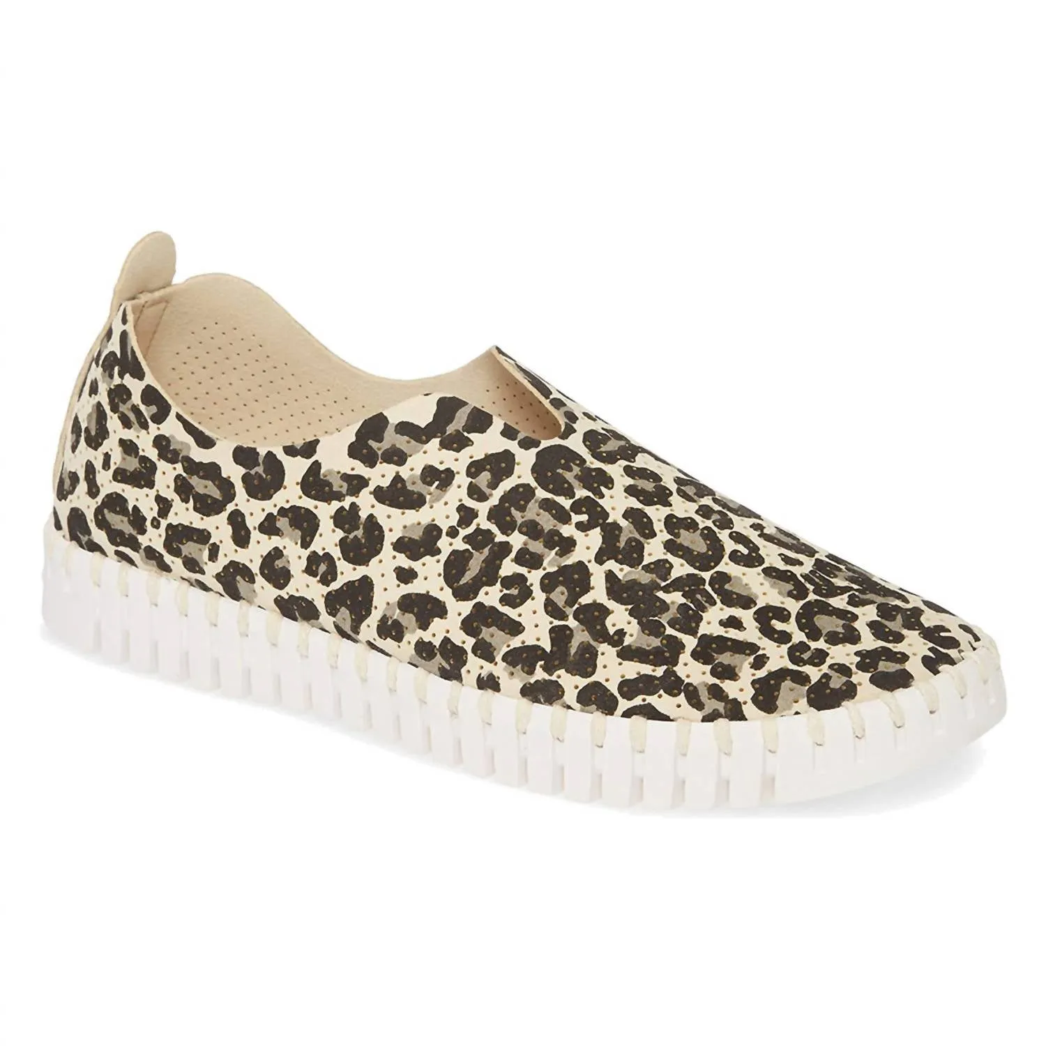 Womens Tulip 139 Leo Flats Shoe In Milk Creme