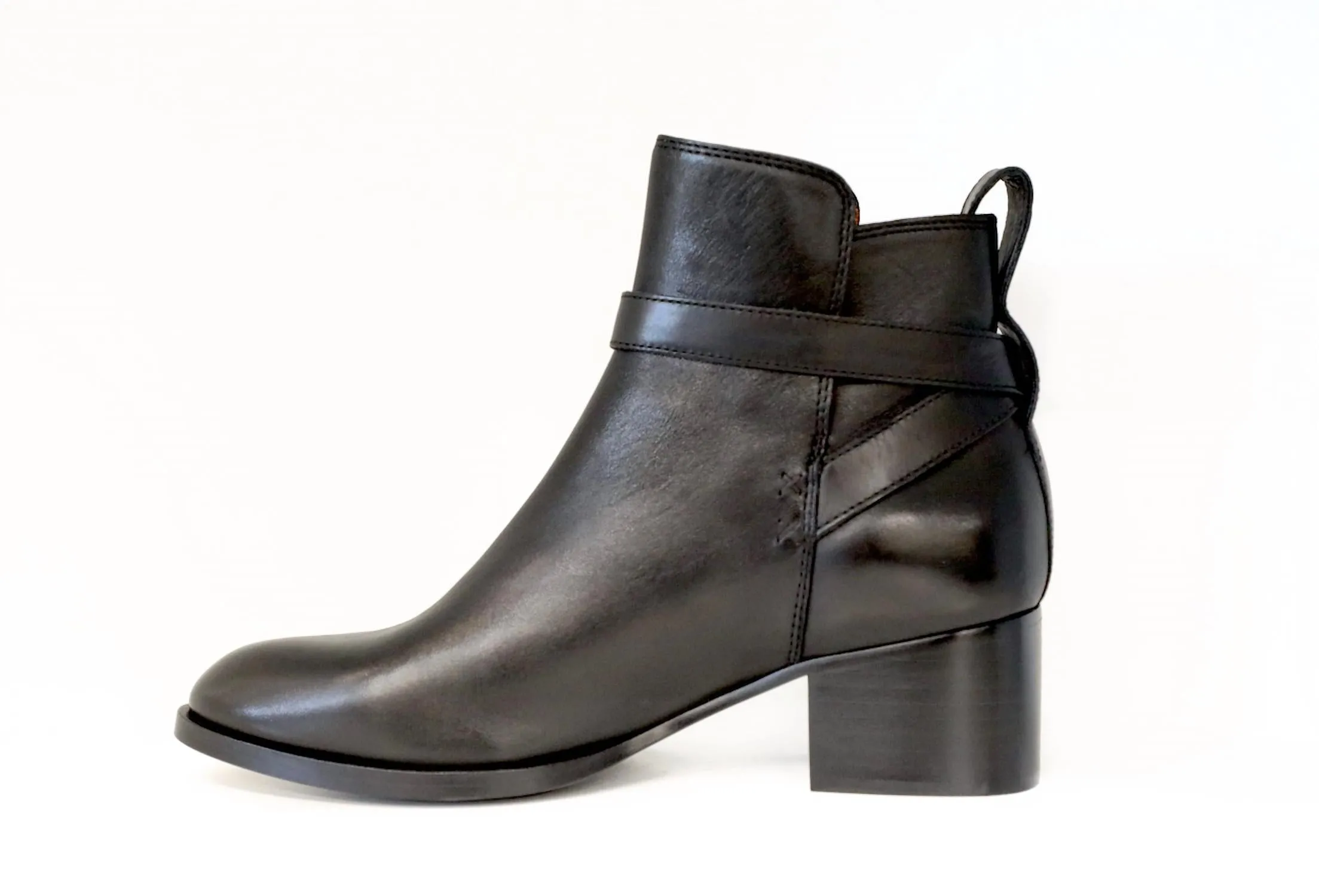 Women's Walker Buckle Boots In Black